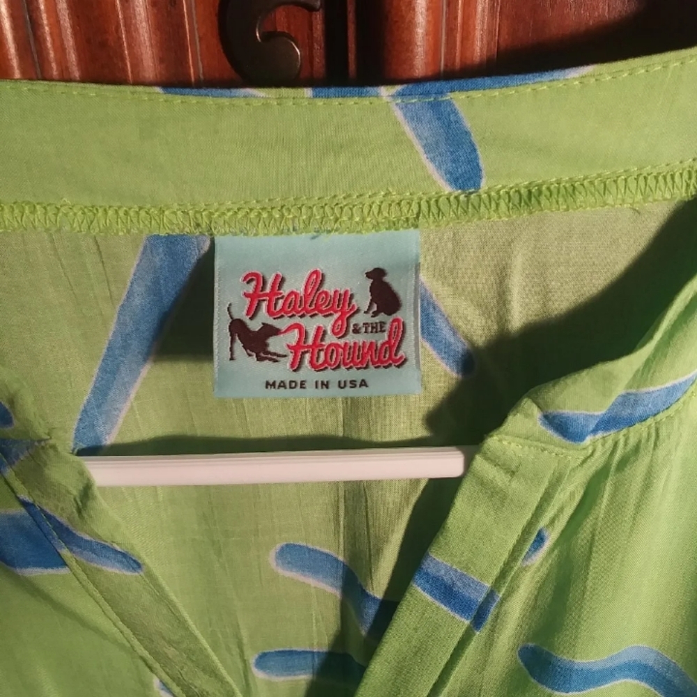 Women's blouse - Picture 4 of 5